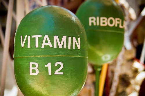 Витамин B12 для волос