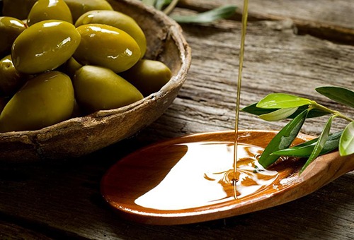 Плоды и масло оливы