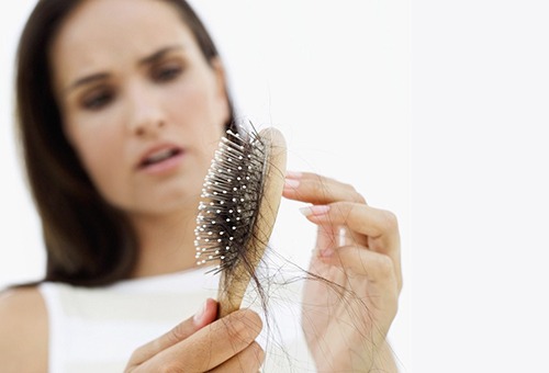 Что делать если сильно выпадают волосы на голове у женщин